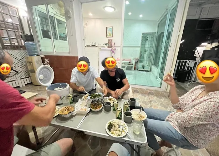 Ree House Sukhumvit Adults Only Near Mrt 게스트하우스 방콕