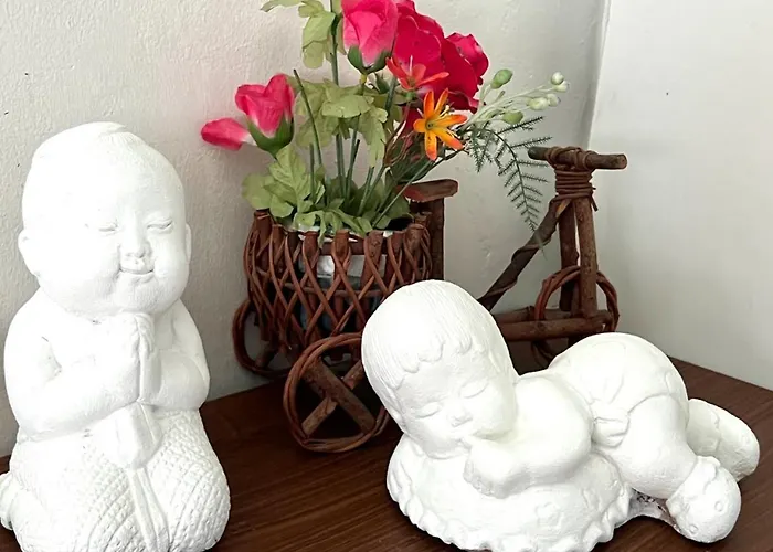Ree House Sukhumvit Adults Only Near Mrt 방콕