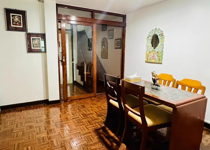 게스트하우스 Ree House Sukhumvit Adults Only Near Mrt 3*