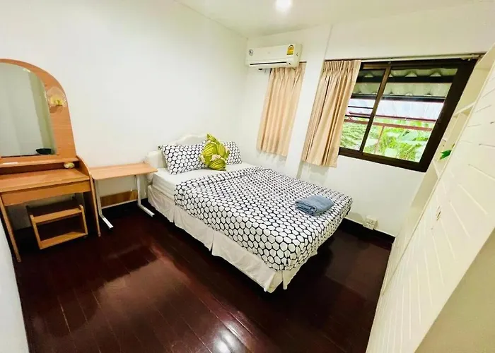 Ree House Sukhumvit Adults Only Near Mrt 게스트하우스 방콕