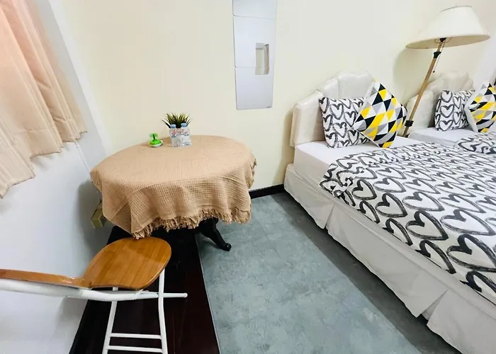 Ree House Sukhumvit Adults Only Near Mrt 3* 방콕