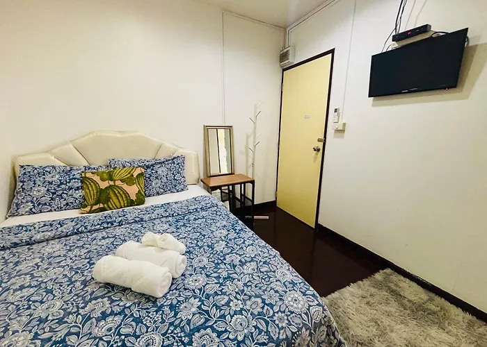 Ree House Sukhumvit Adults Only Near Mrt 게스트하우스 방콕