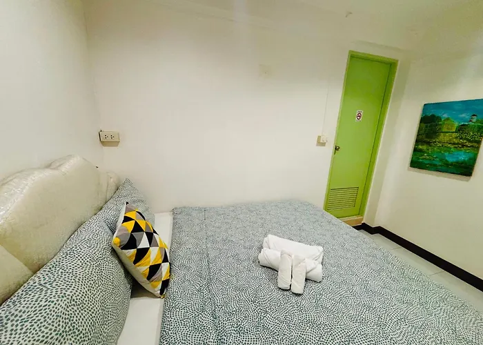 게스트하우스 Ree House Sukhumvit Adults Only Near Mrt 방콕