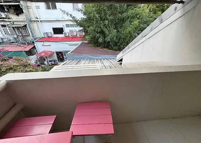 Ree House Sukhumvit Adults Only Near Mrt 게스트하우스 3*