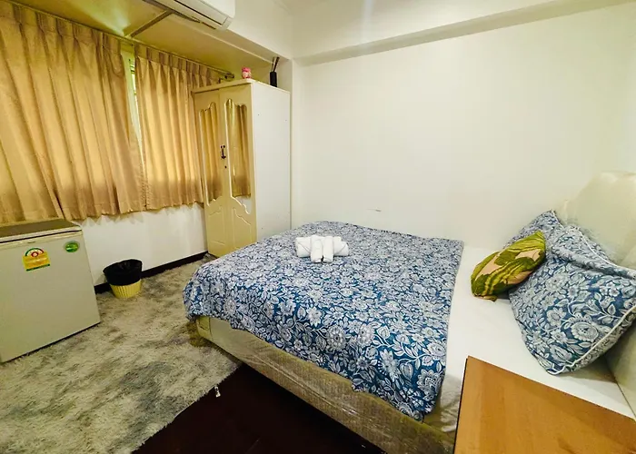 Ree House Sukhumvit Adults Only Near Mrt 게스트하우스 방콕